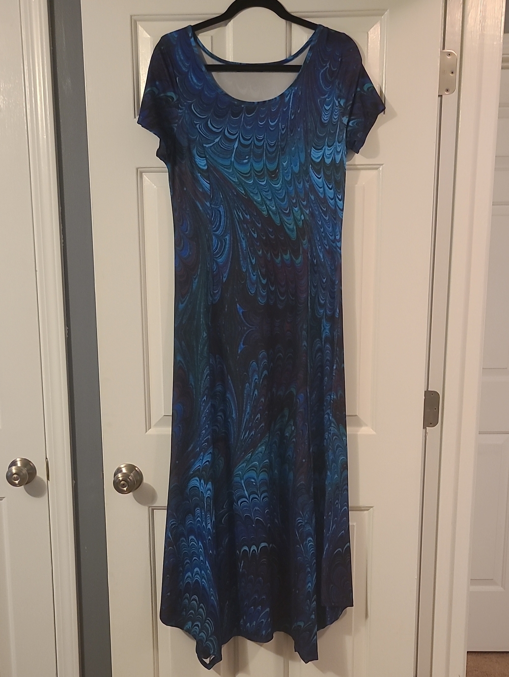 Women’s Peacock Print Maxi Dress with Short Sleeves